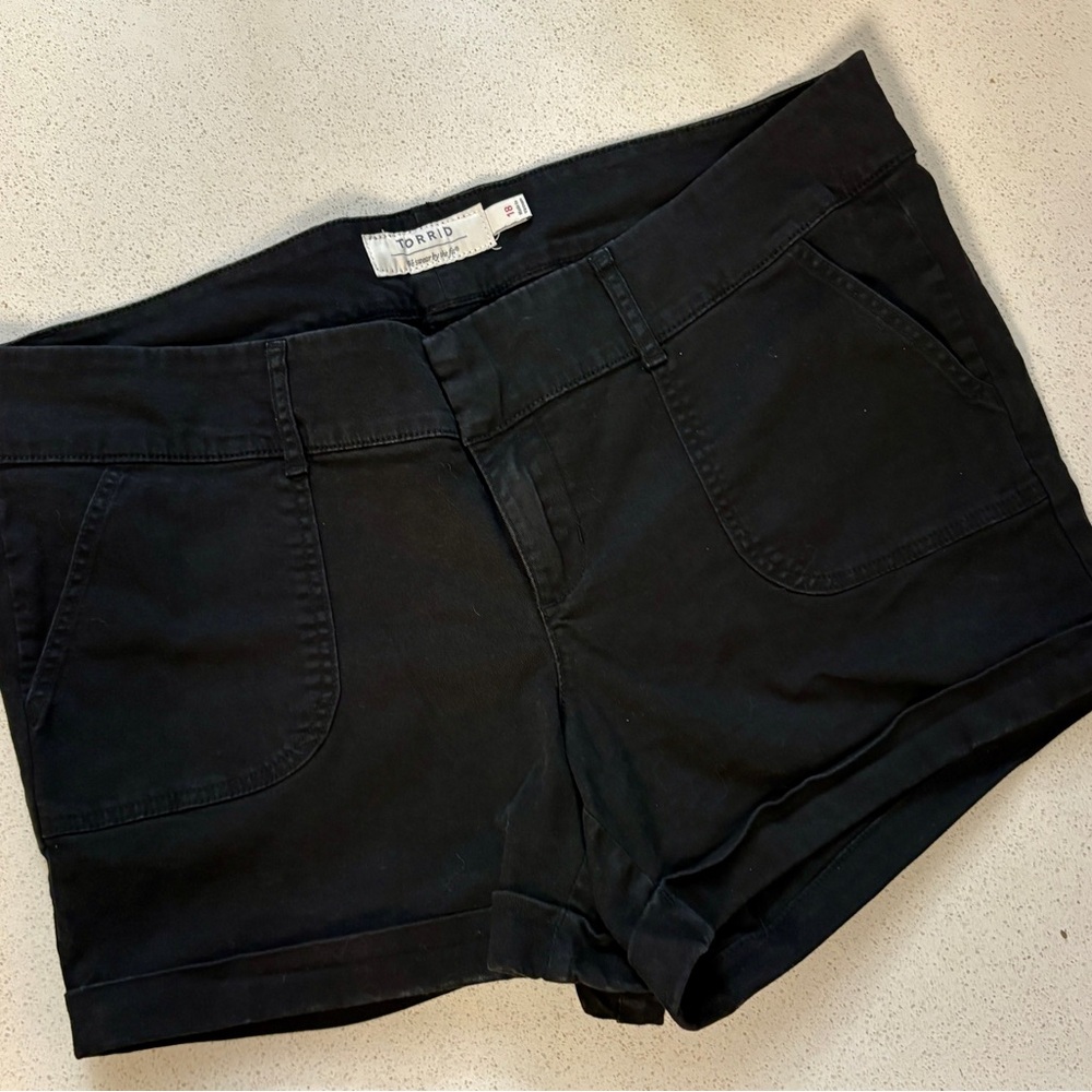 Torrid Black Chino Shorts D3